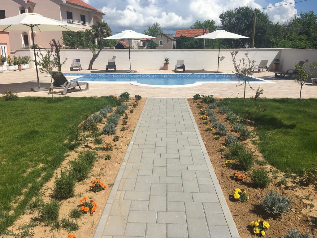 Apartments Bonex Привлака Екстер'єр фото