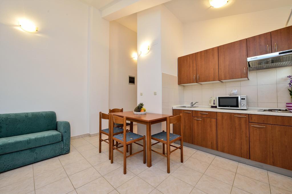 Apartments Bonex Привлака Екстер'єр фото