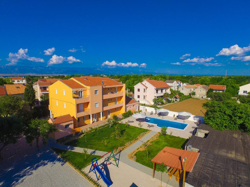Apartments Bonex Привлака Екстер'єр фото