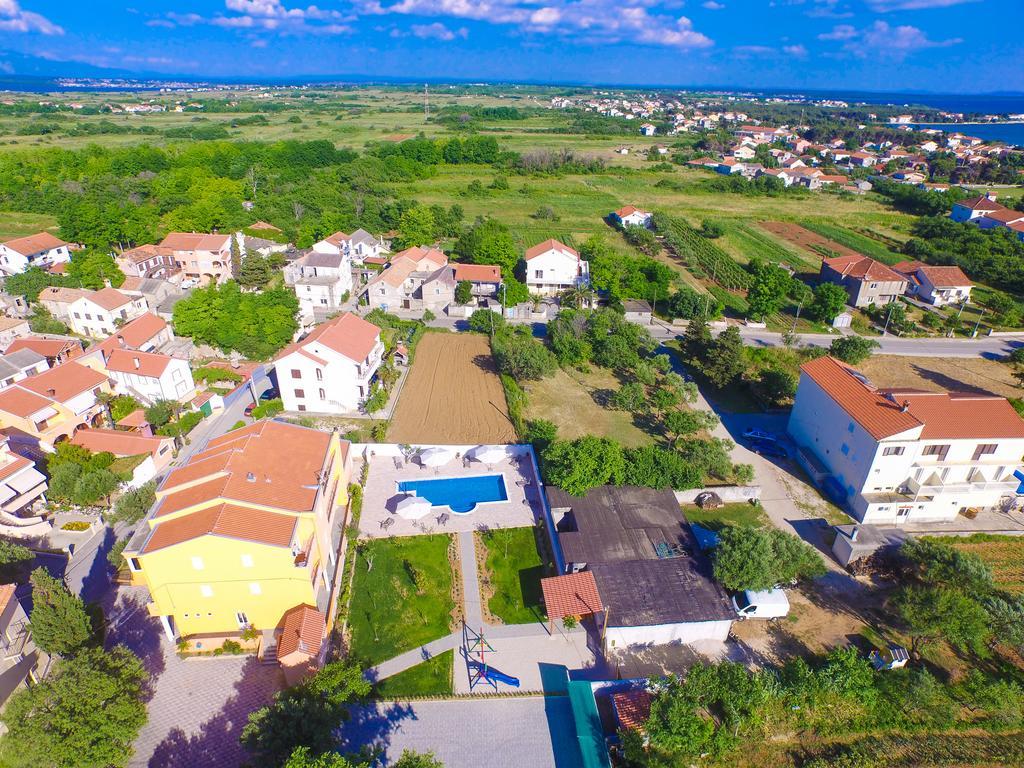 Apartments Bonex Привлака Екстер'єр фото